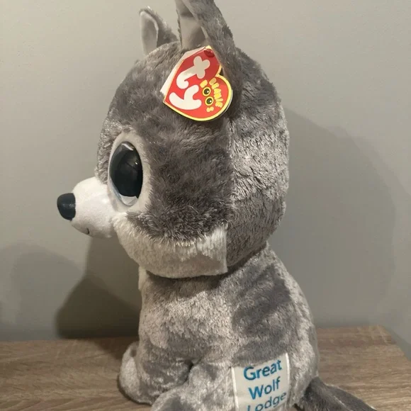 Great Wolf Lodge Ty Plush Gray and White Wolf with Blue Eyes - Picture 2 of 5